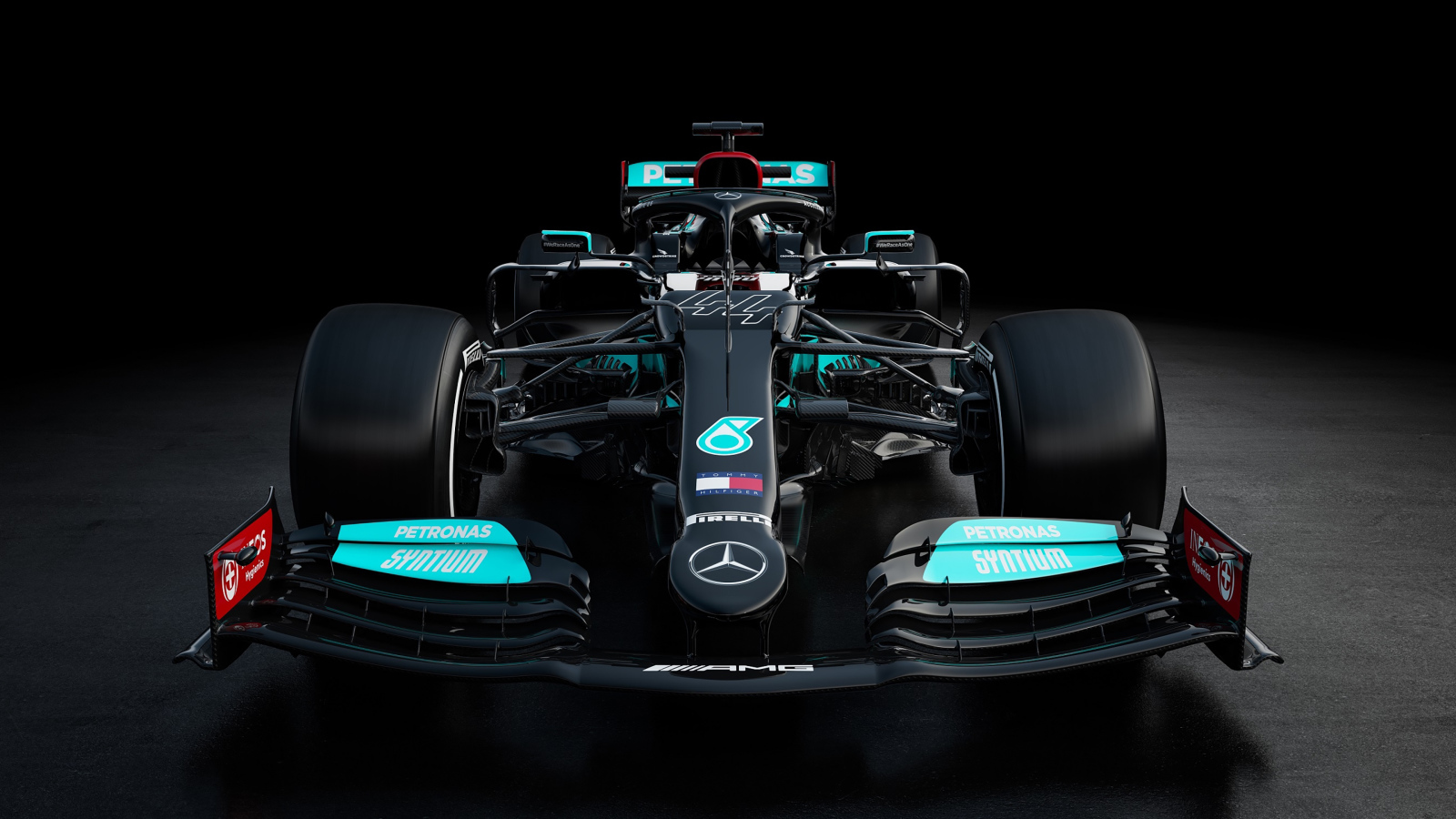 Гоночный автомобиль Mercedes-AMG F1 W12 E Performance 2021 года вид спереди