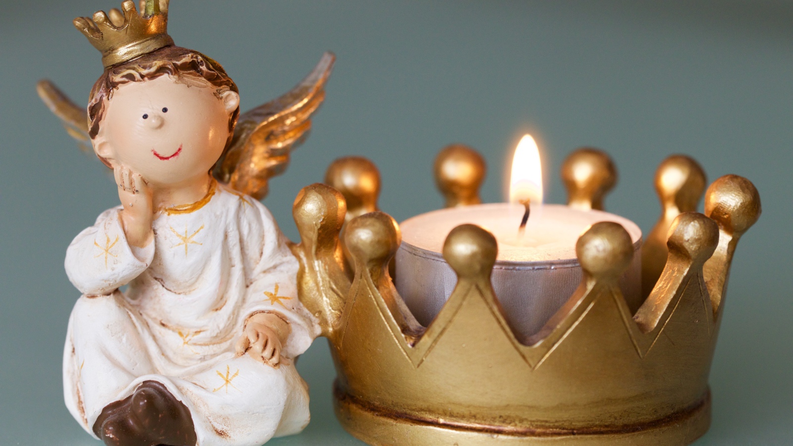 Статуэтка ангел со свечой