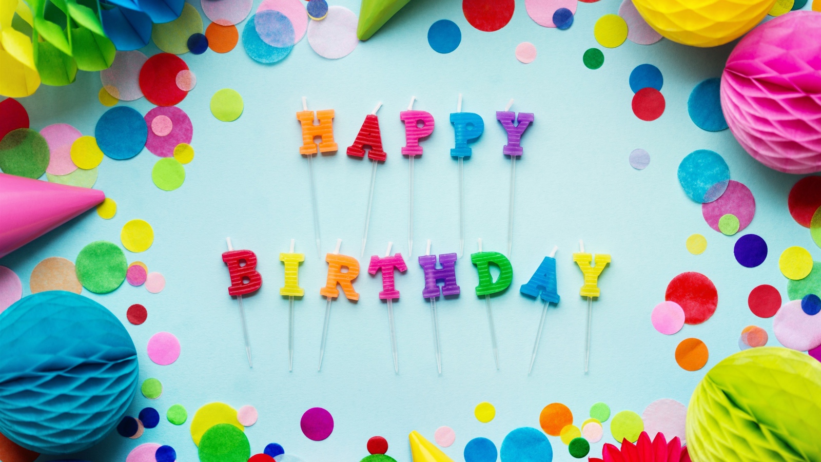 Праздничные свечи и украшения на день  рождения