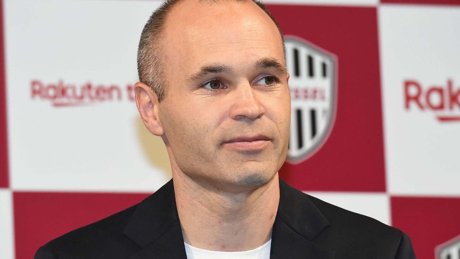 Испанский футболист Андрес Иньеста