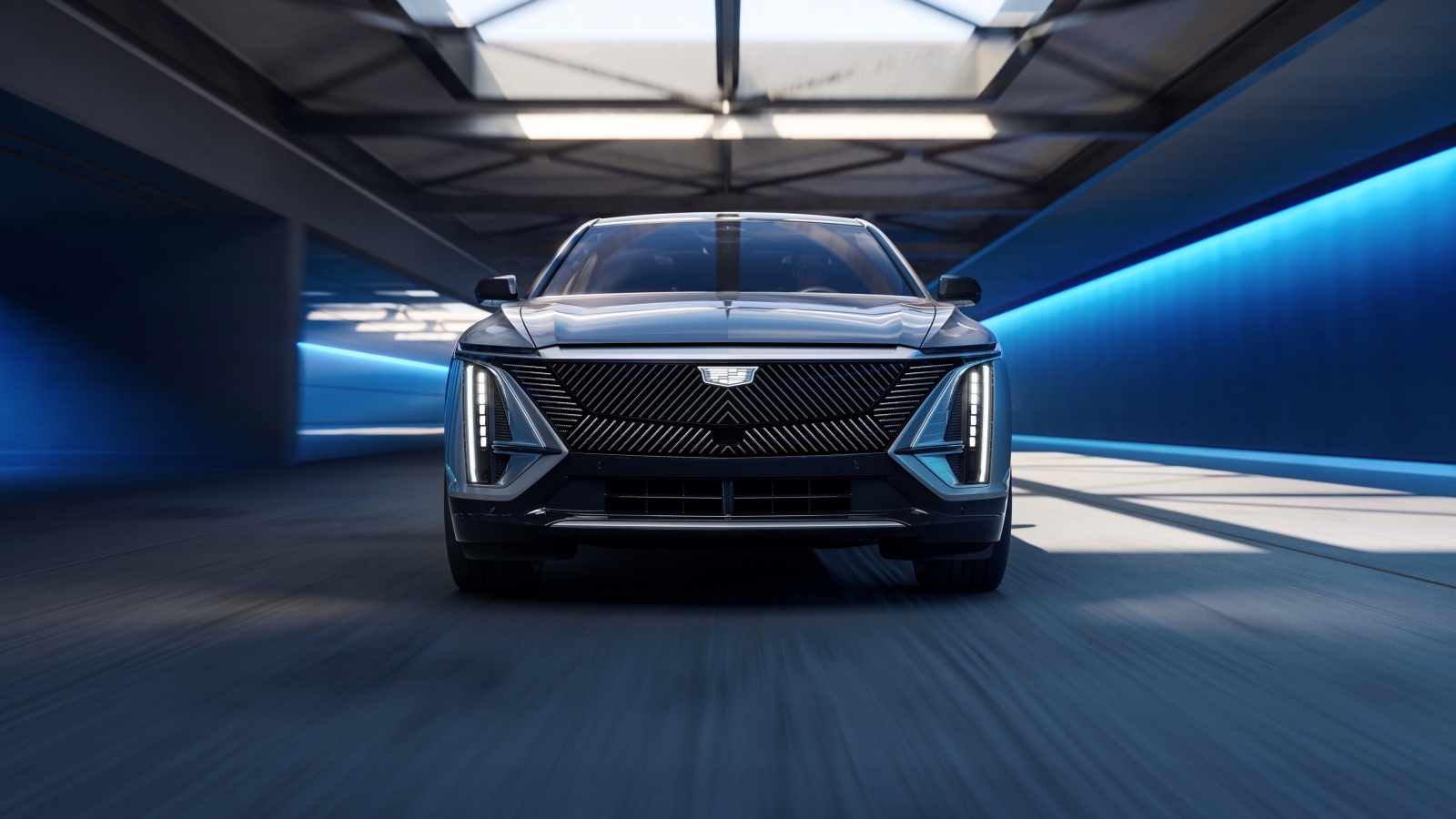 Автомобиль Cadillac Lyriq Tech 2023 вид спереди