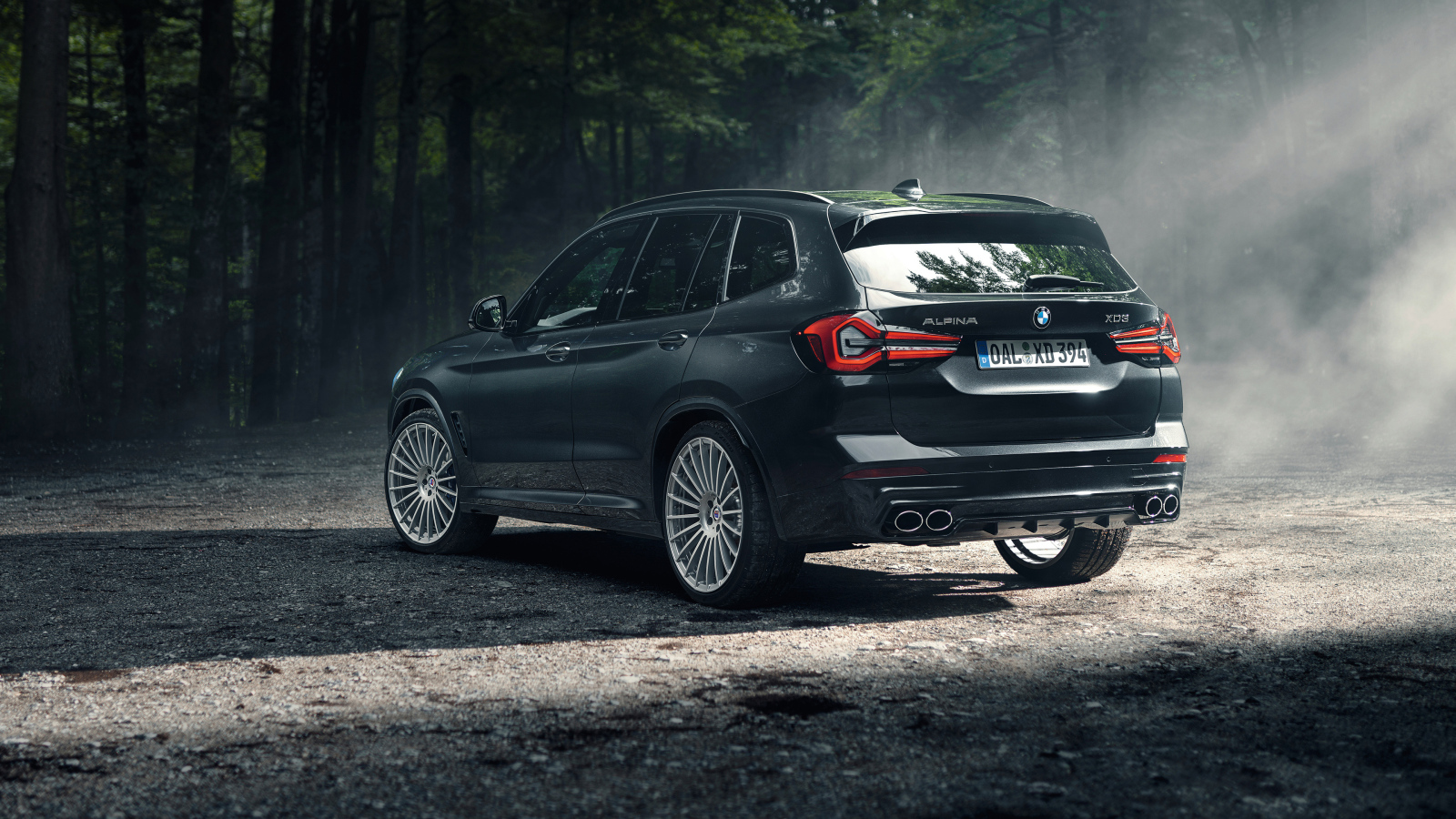 Внедорожник Alpina XD3,  2023 года вид сзади