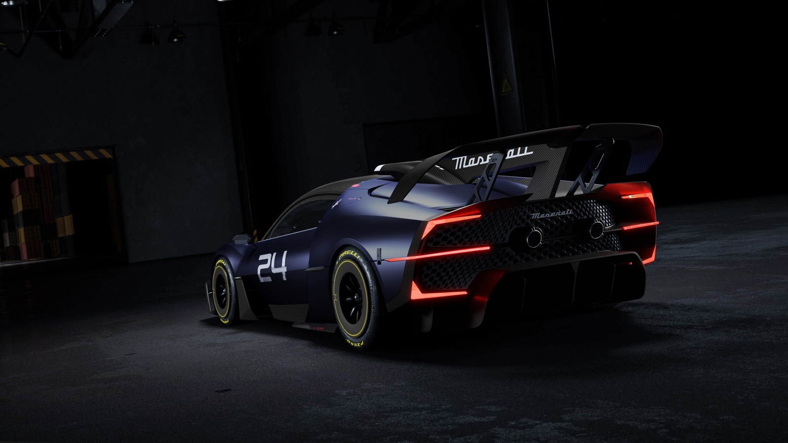 Вид сзади на автомобиль Maserati MCXtrema 2024 года