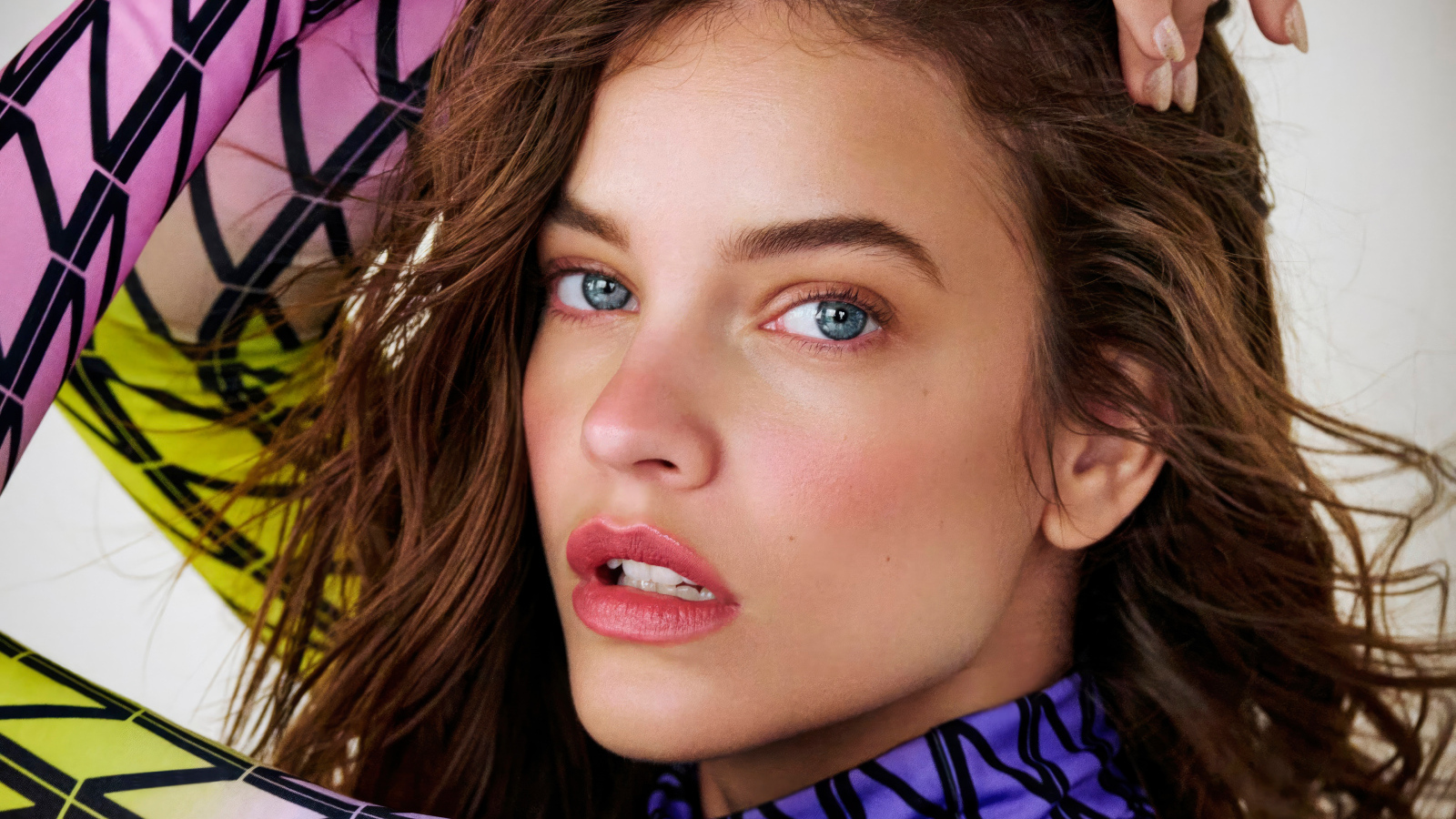 Красивые глаза у модели Барбары Палвин