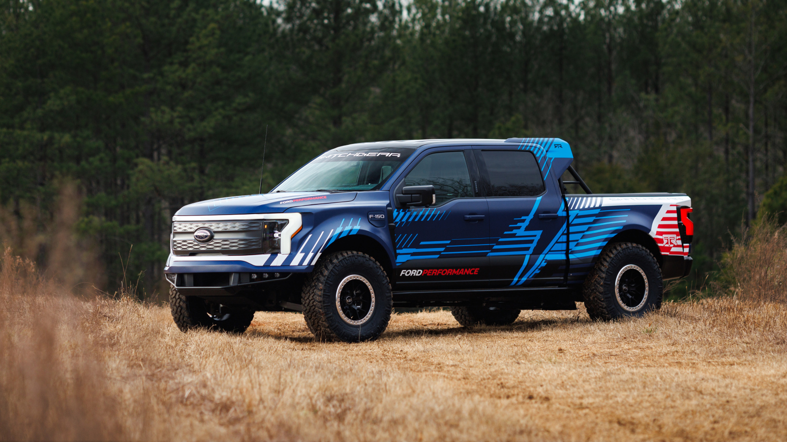 Большой пикап Ford F-150 Lightning Switchgear 2024 года