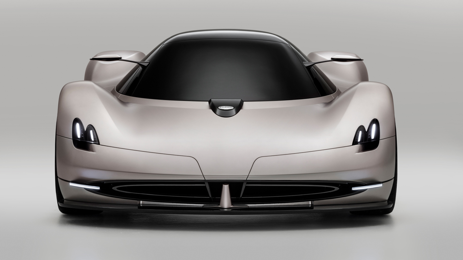 Вид спереди на автомобиль Pagani Alisea By IED 2024 года