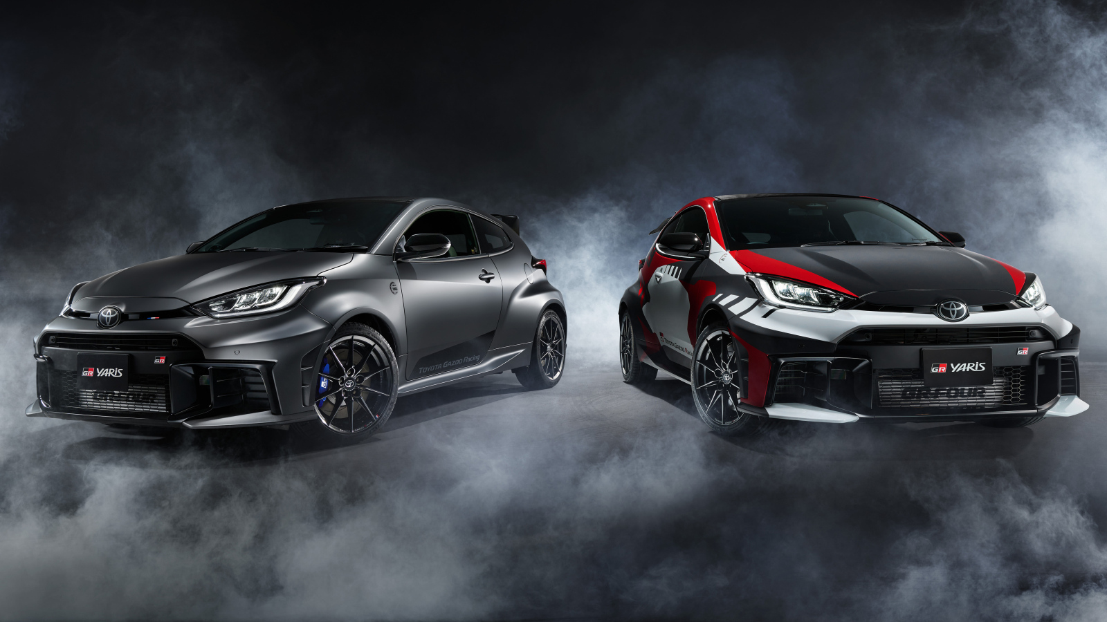 Два автомобиля Toyota GR Yaris RZ High Performance Sebastien Ogier Edition