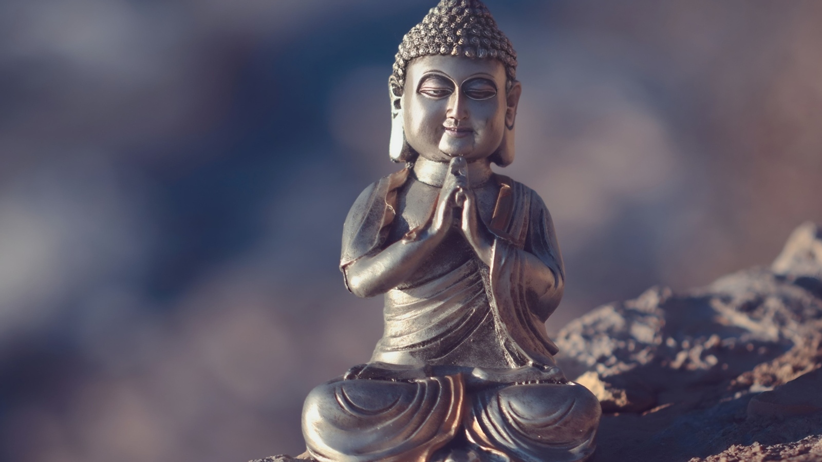 Статуэтка Будды крупным планом