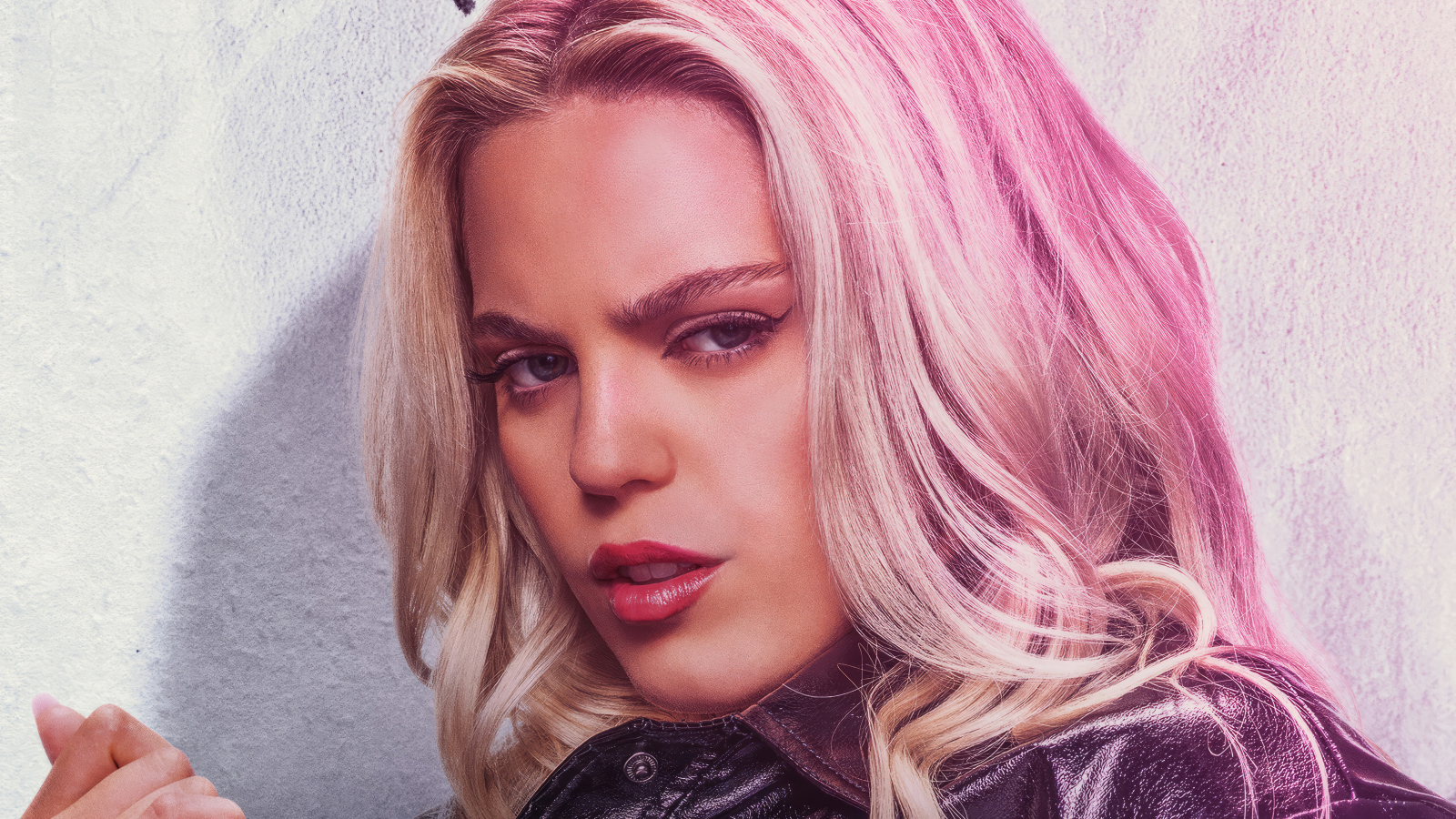 Рене Рэпп в фильме Дрянные девчонки, 2024