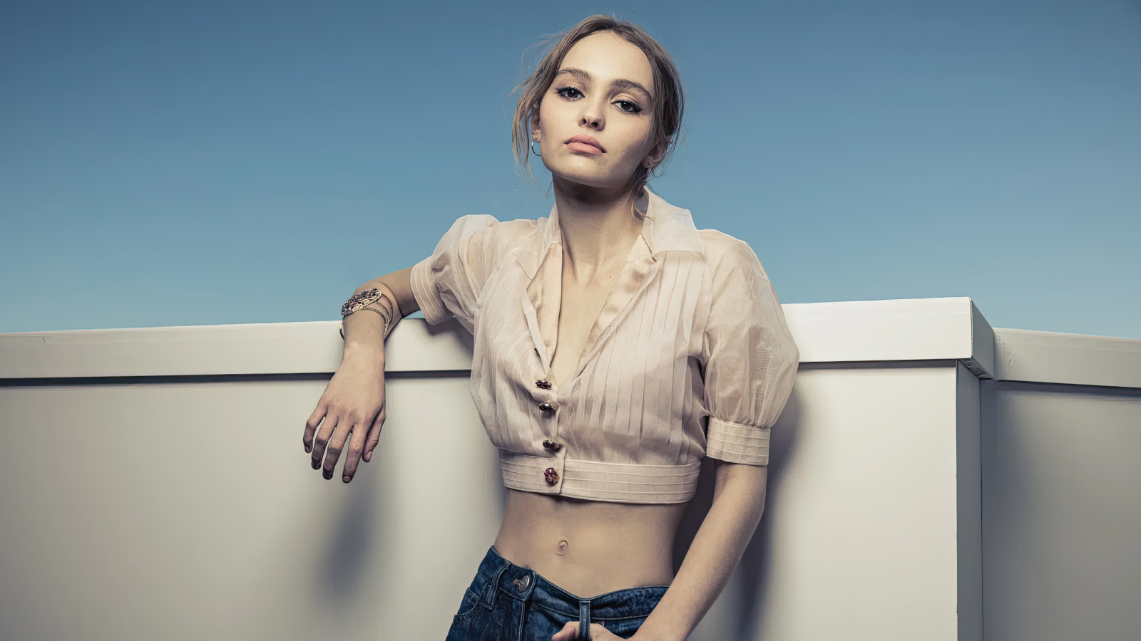 Молодая актриса и модель Лили-Роуз Депп