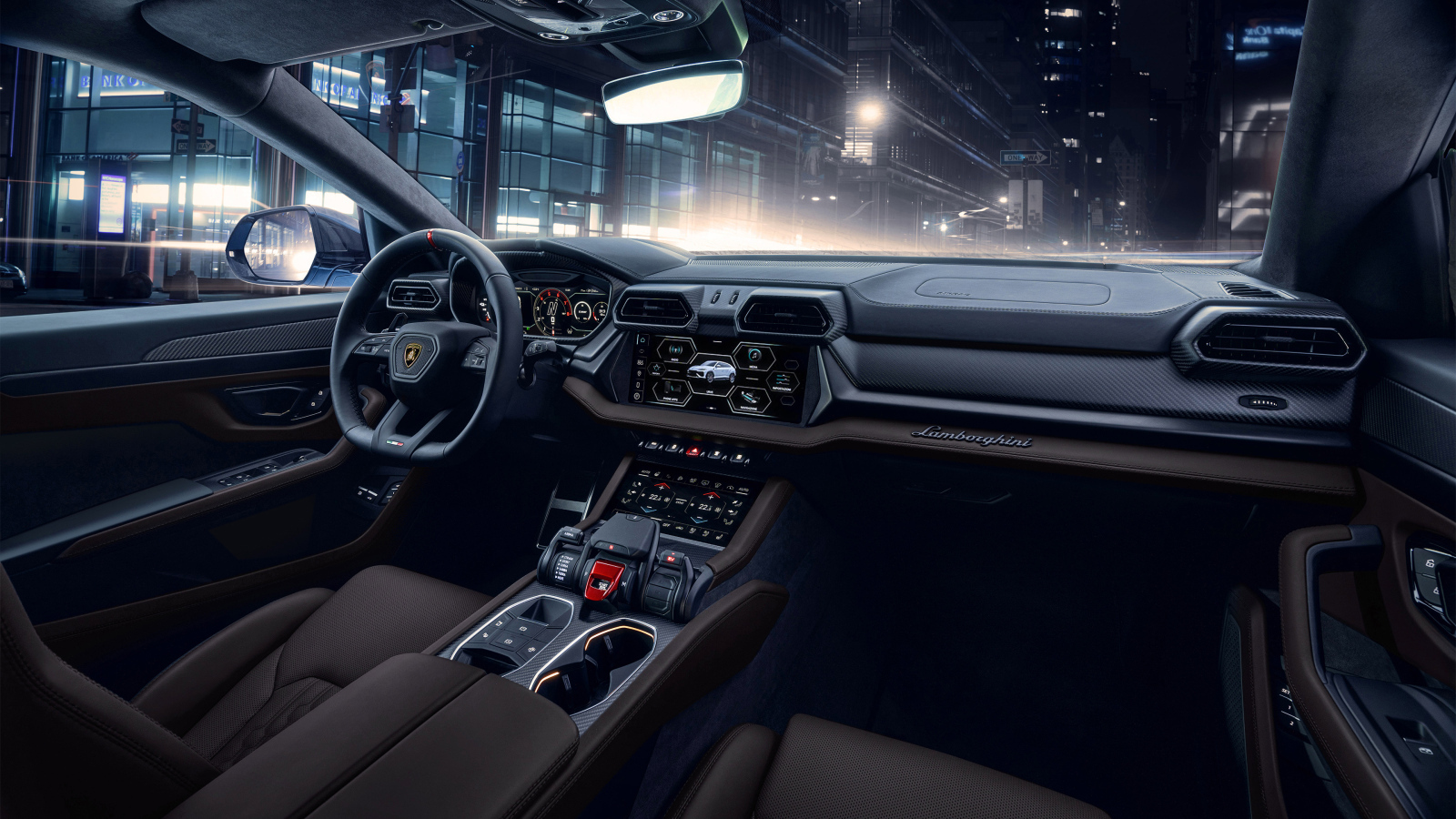 Салон автомобиля Lamborghini Urus SE 2024 года