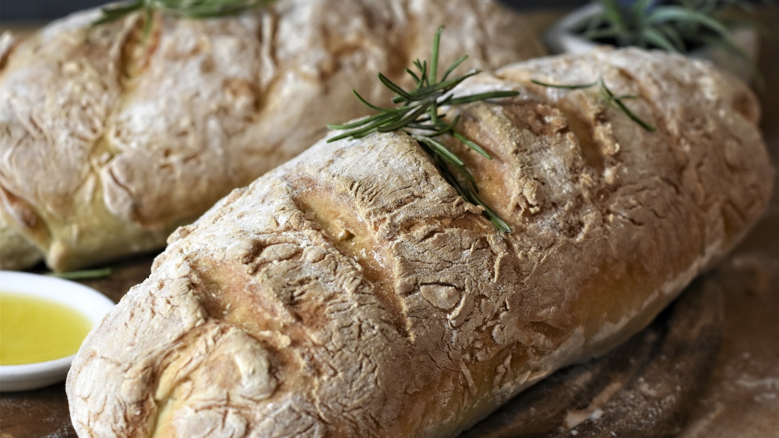 Чиабатта с розмарином крупным планом
