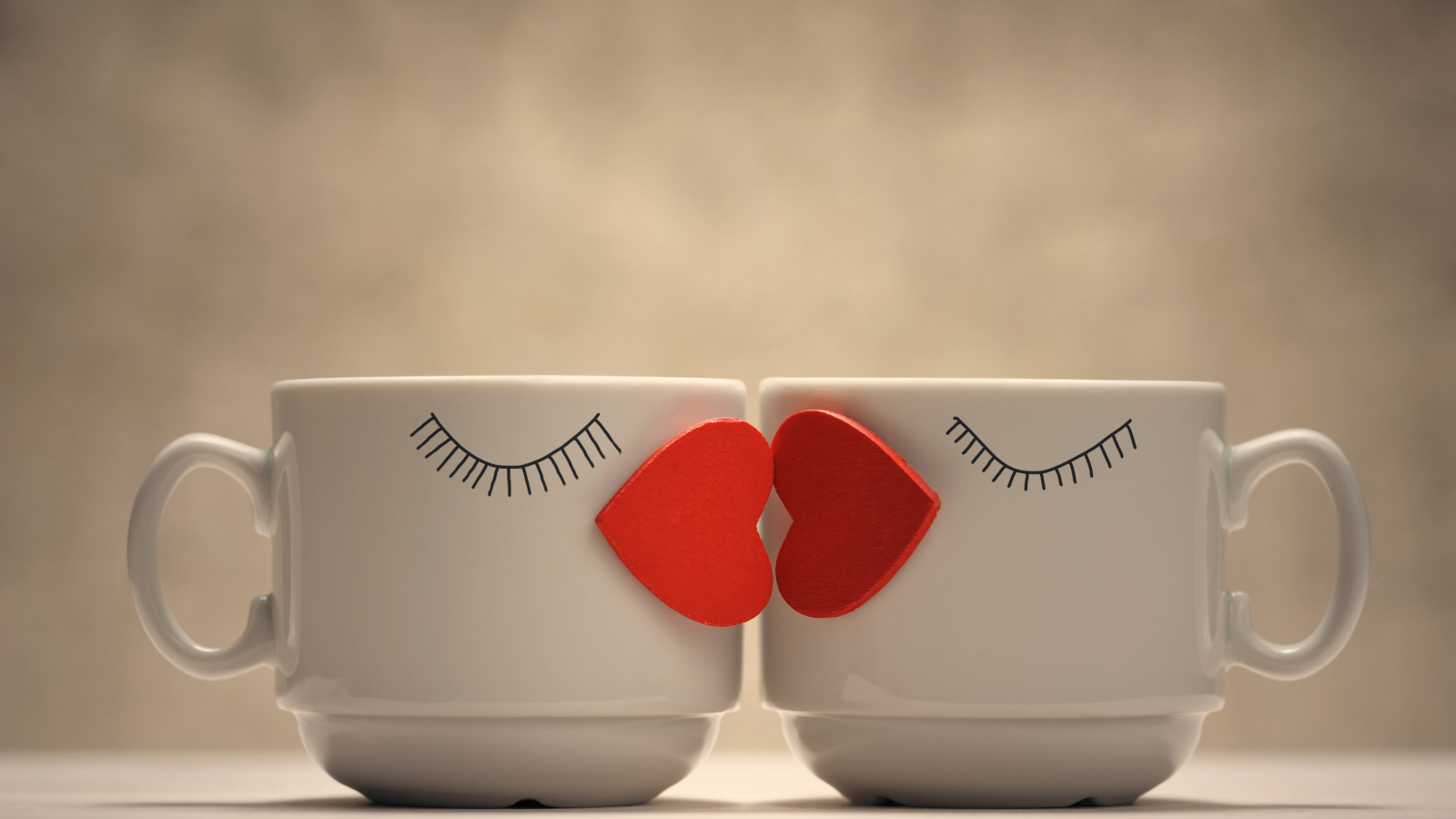 Чашки для кофе для влюбленной пары