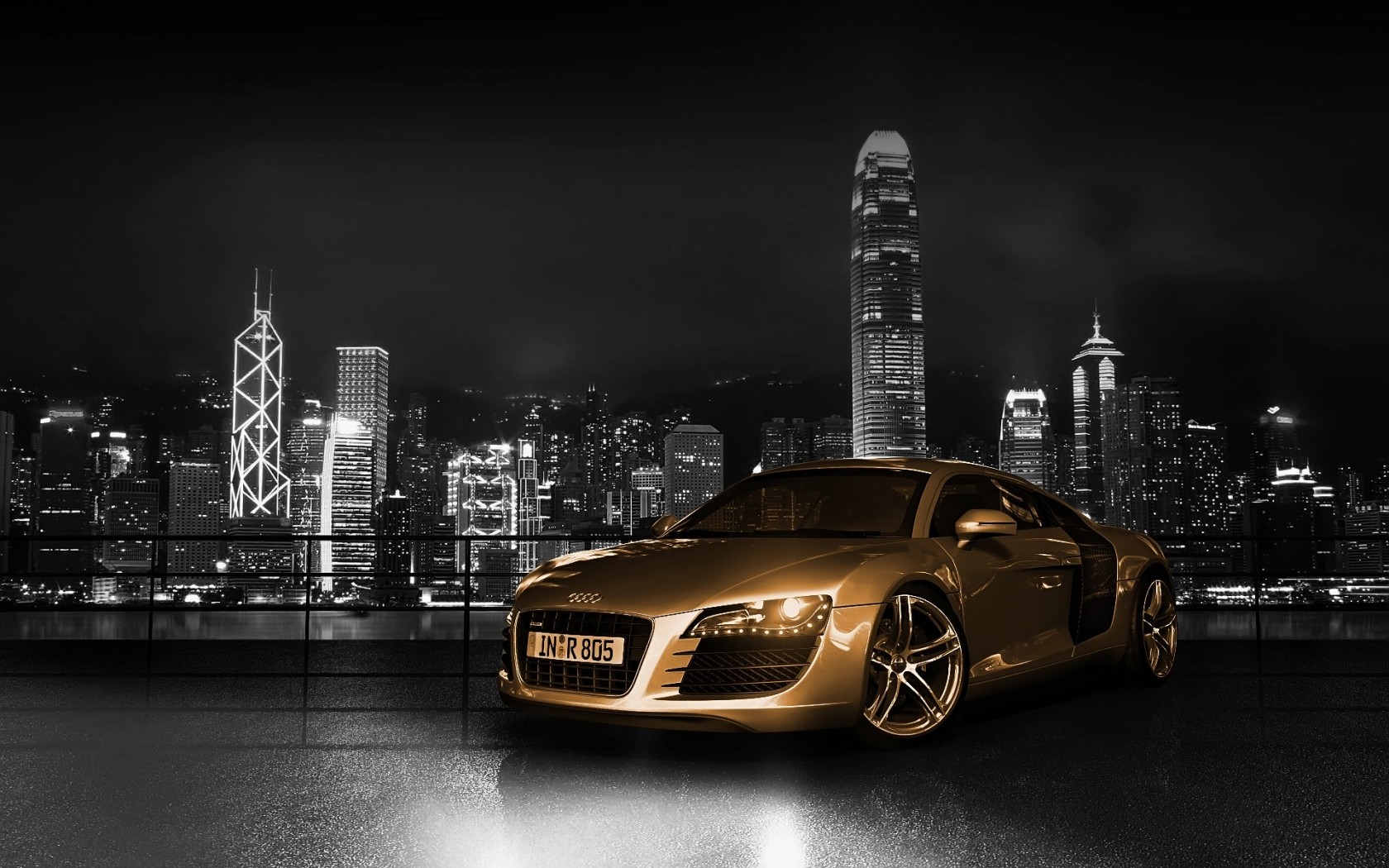 Золотая Audi R8