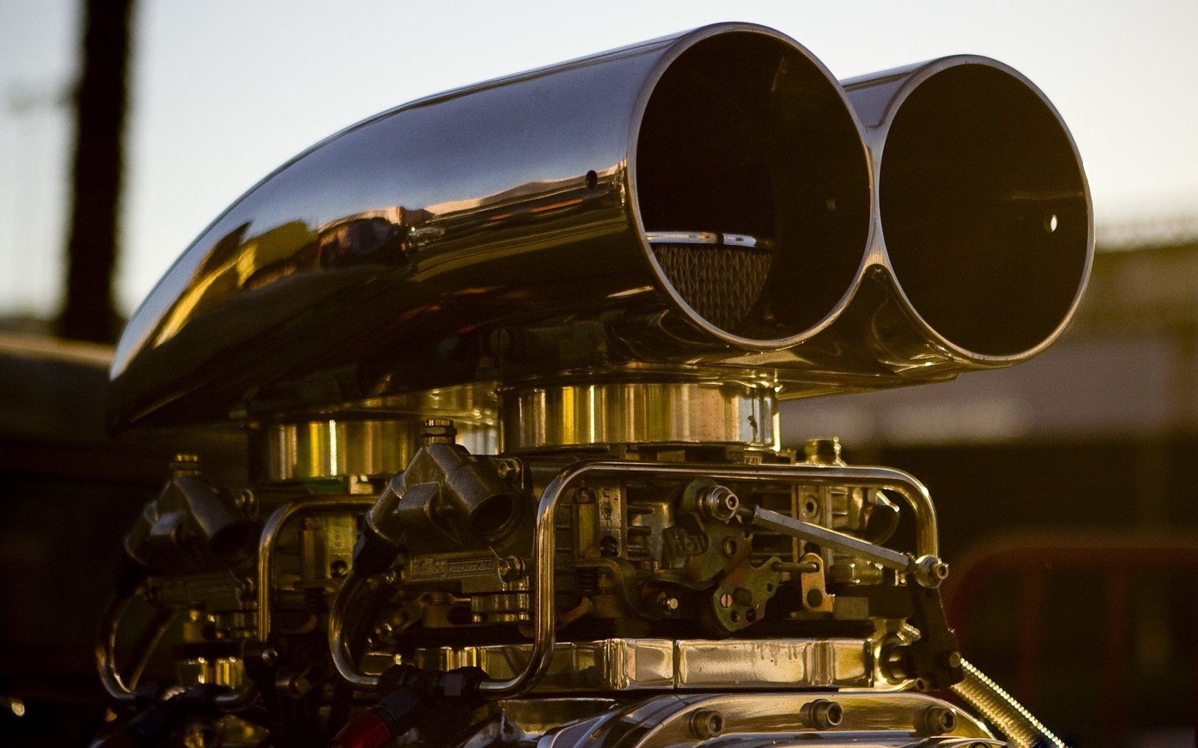 Отражение в металле