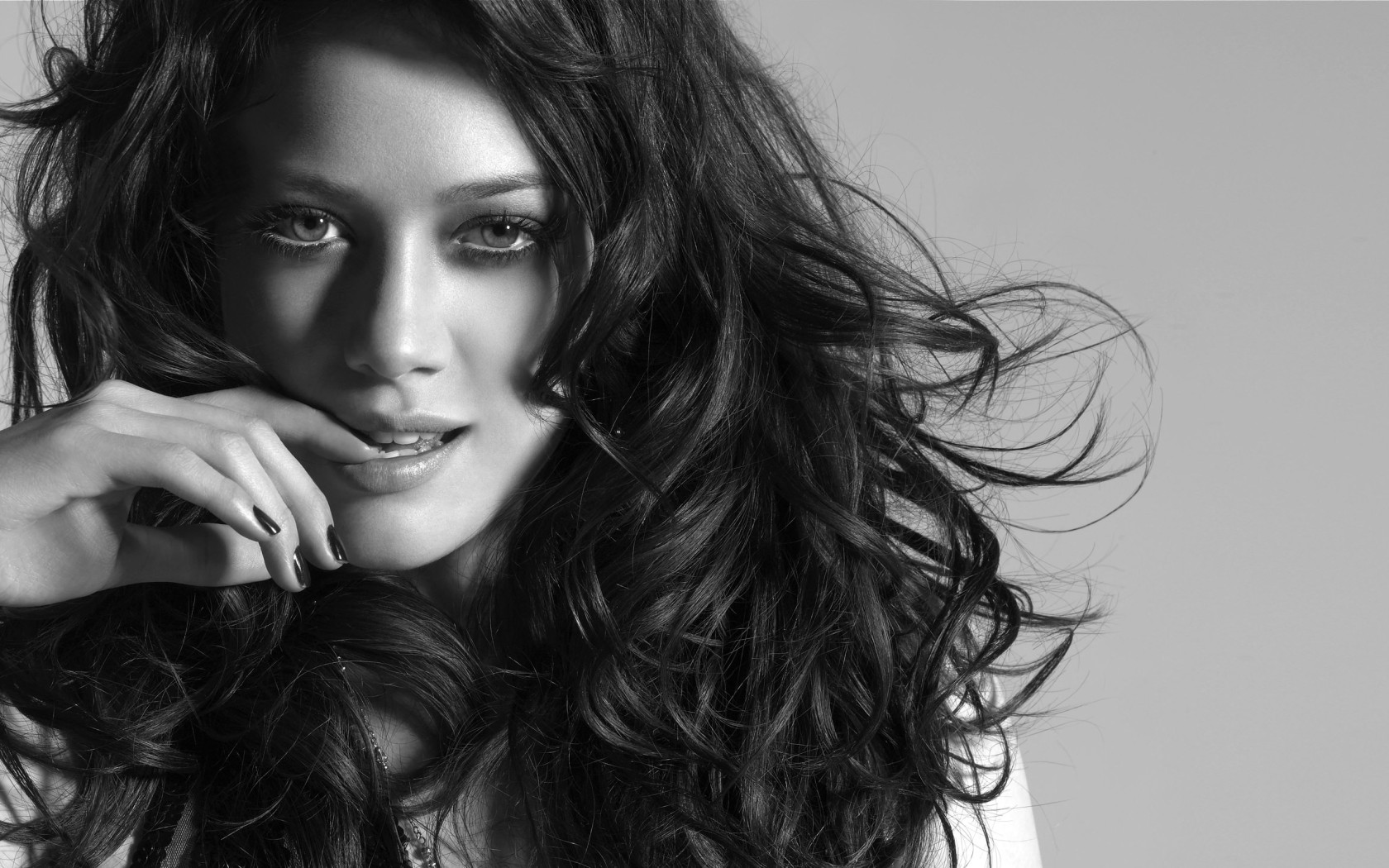 Загадочная девушка