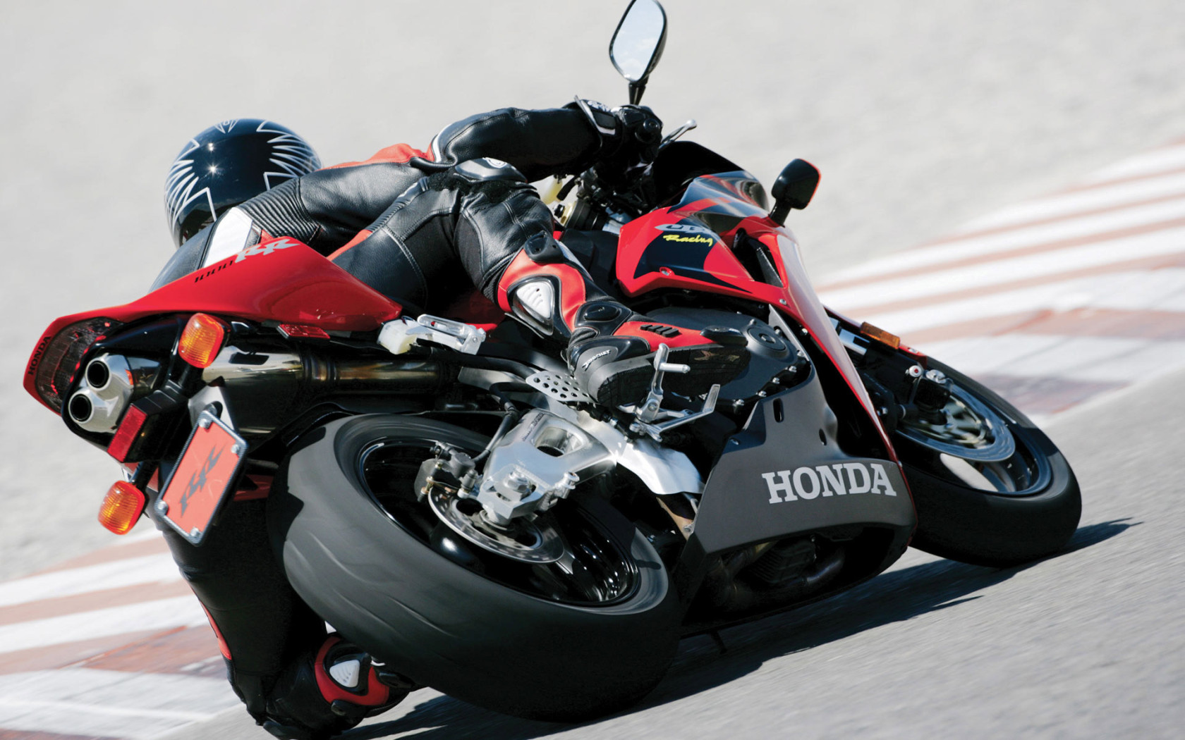 Предельная скорость на повороте