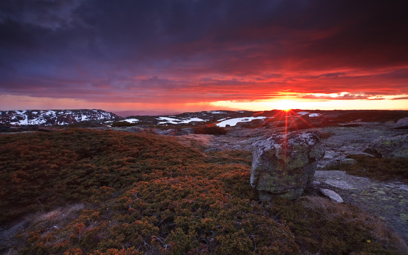 Закат в Serra  da Estrela Португалия