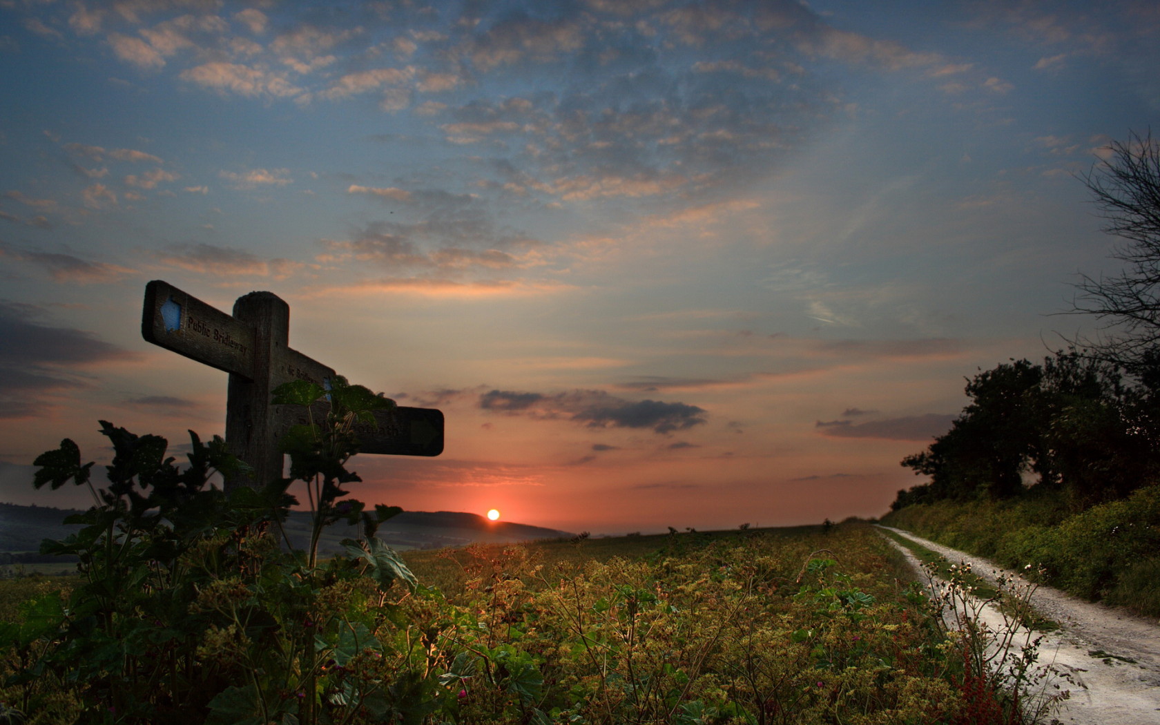 Закат на горизонте