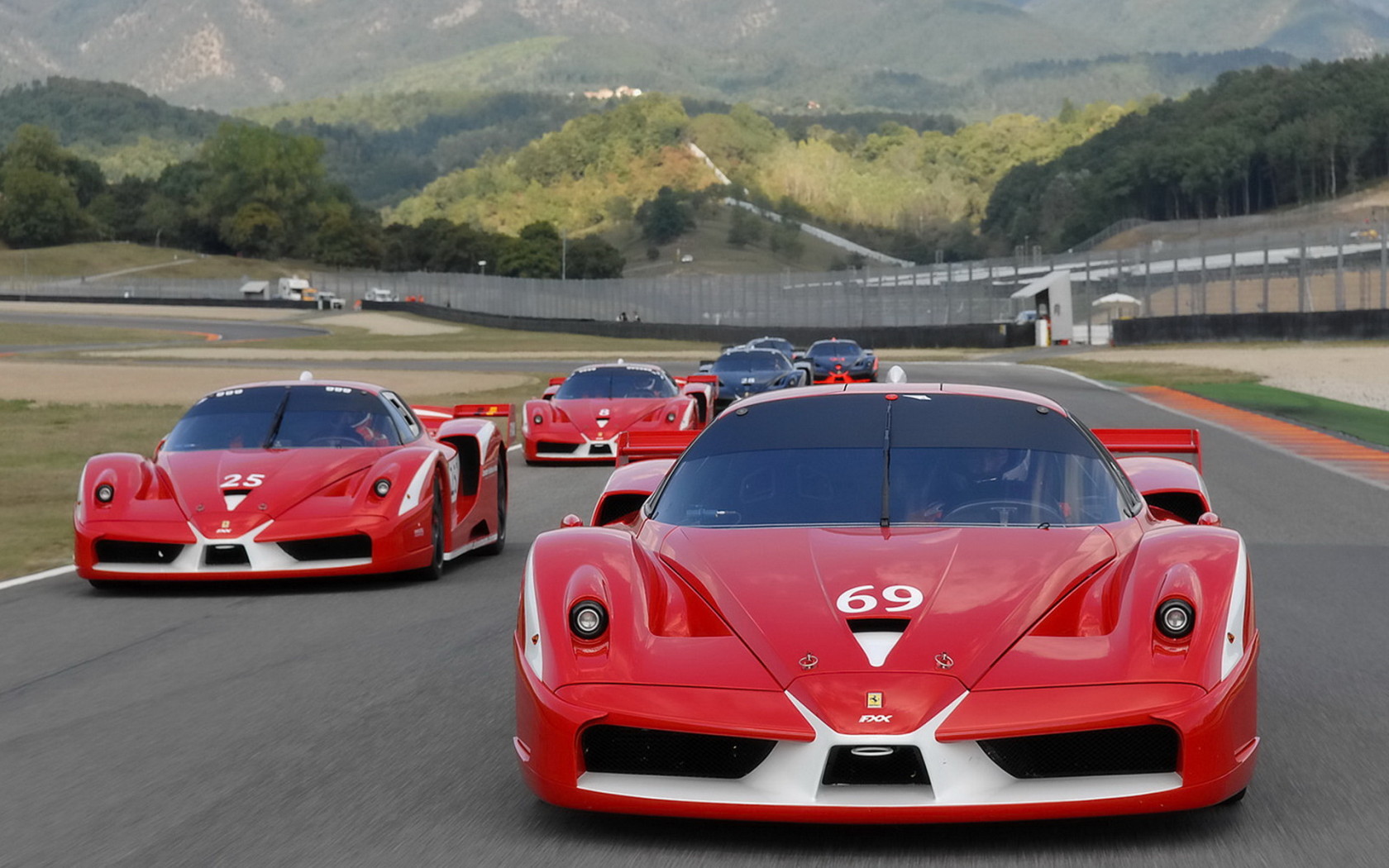 Гоночный Феррари FXX