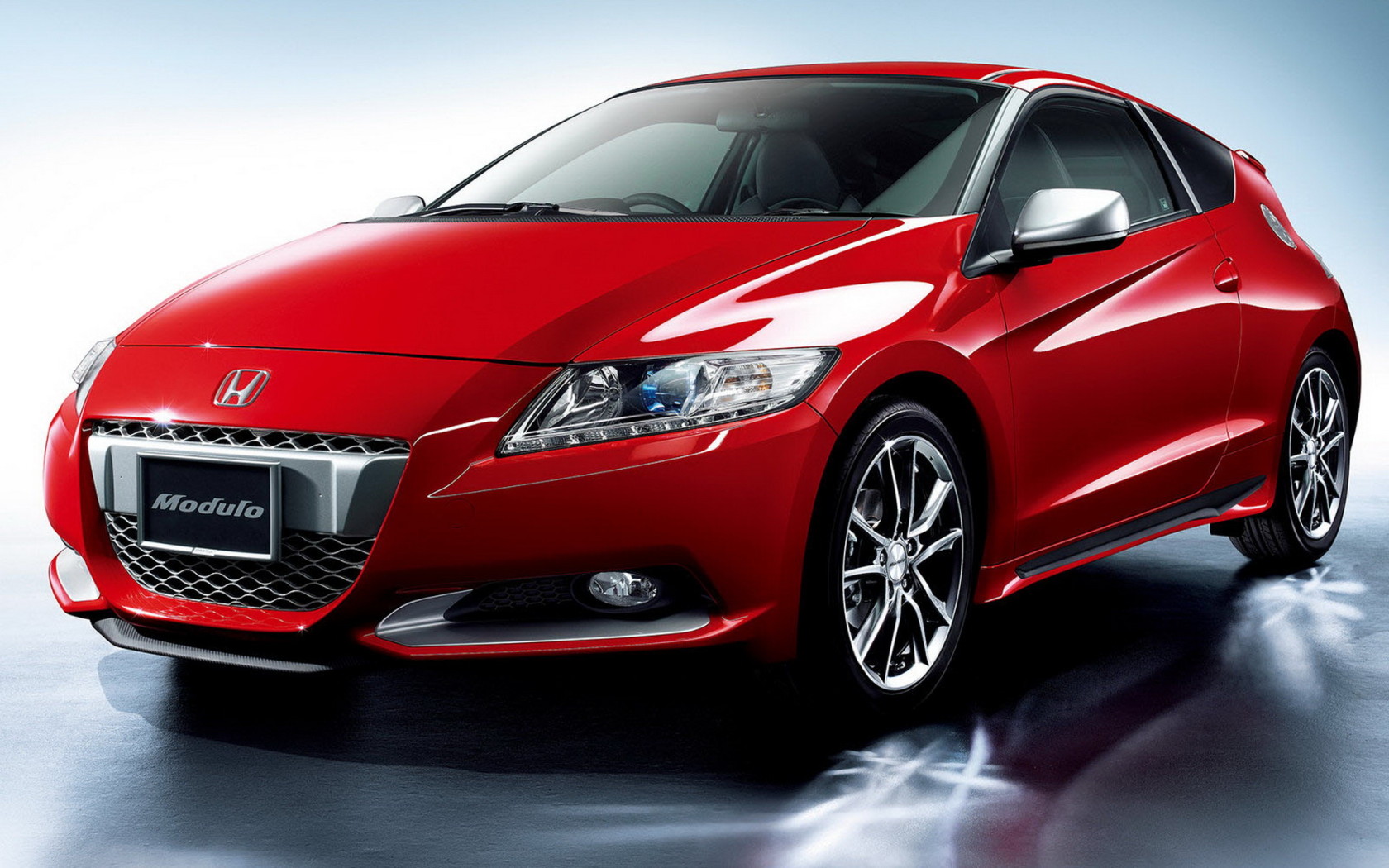 Honda CR-Z в красном
