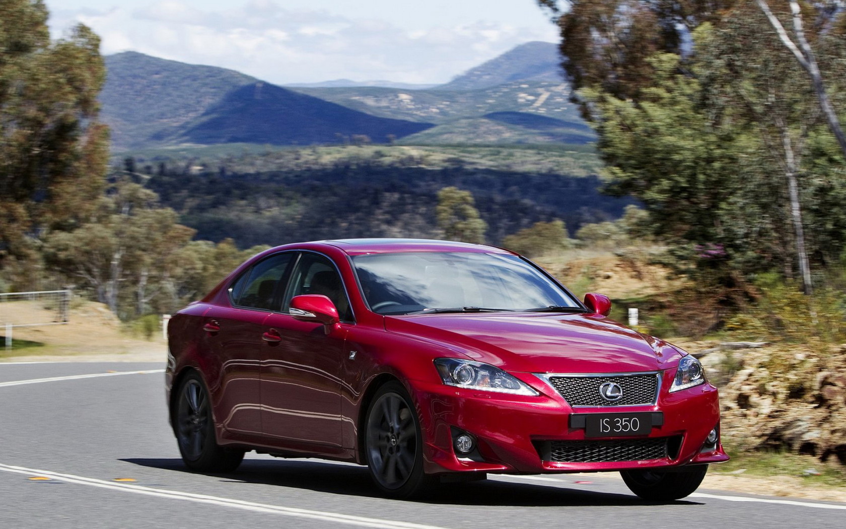 Новый Лексус IS 350 Спорт