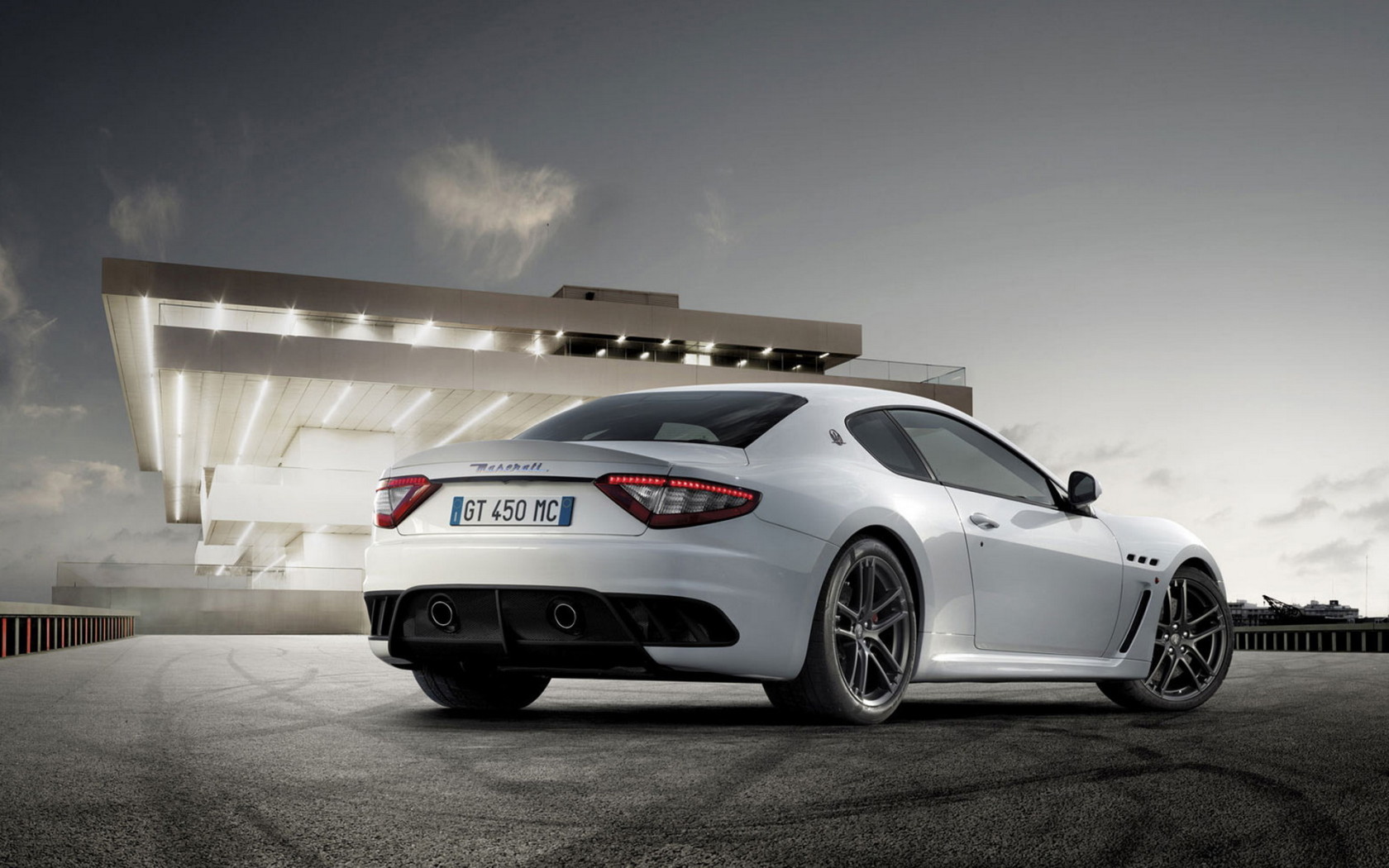 Мазерати Грантуризмо