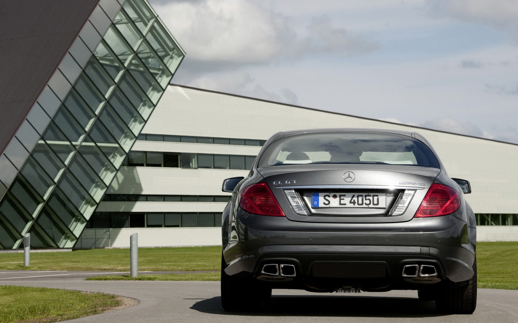 Мерседес Бенц CLS63 AMG