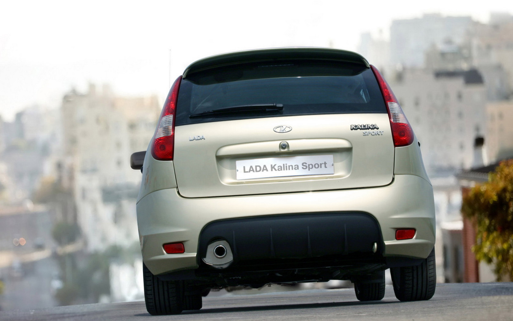 Лада Калина Спорт вид сзади
