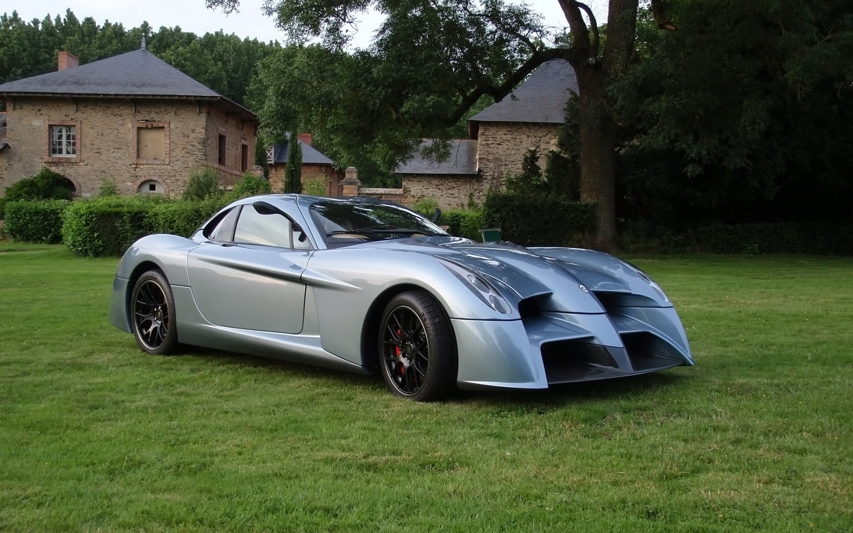 суперкар Panoz Abruzzi