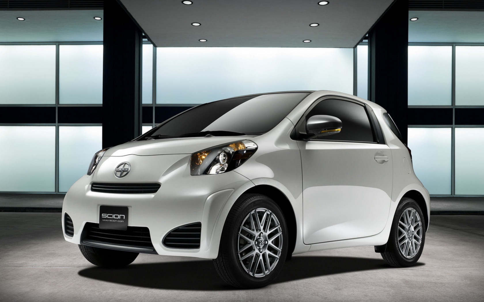 Scion iQ