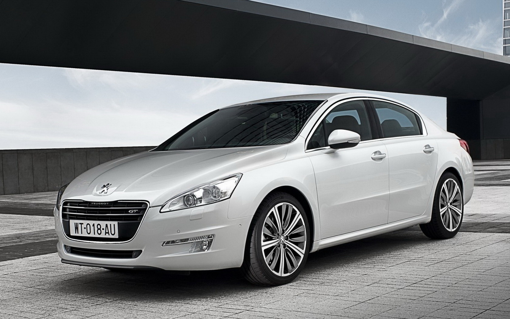 Новый Пежо 508 Седан