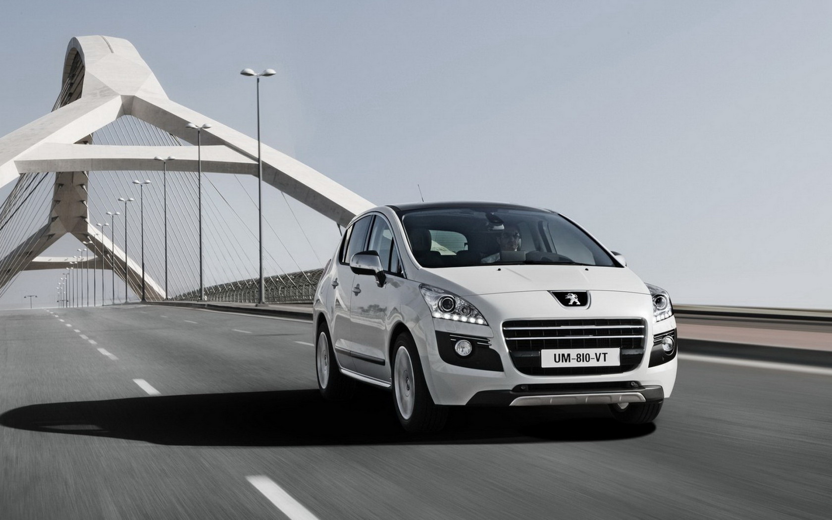 Пежо 3008 Гибрид 2012