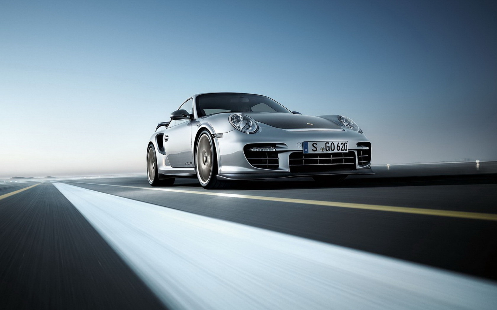 Обновленный спорткар Porsche 911