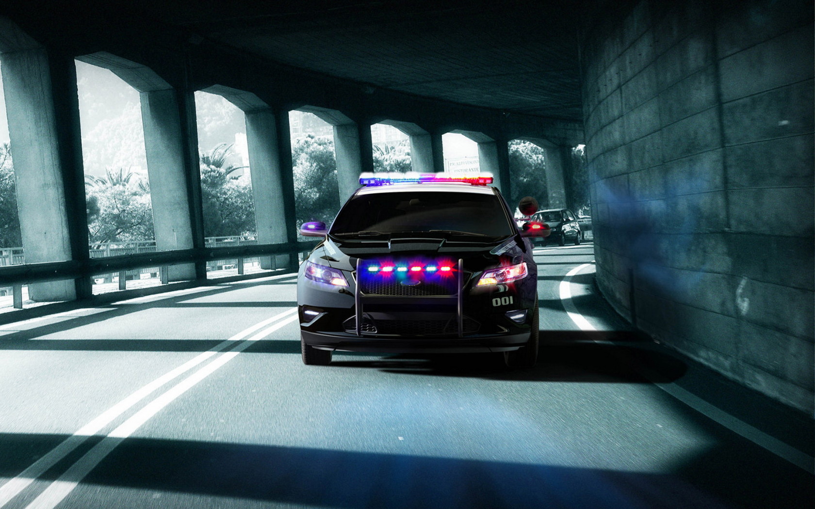 Ford Police Interceptor Concept в туннеле