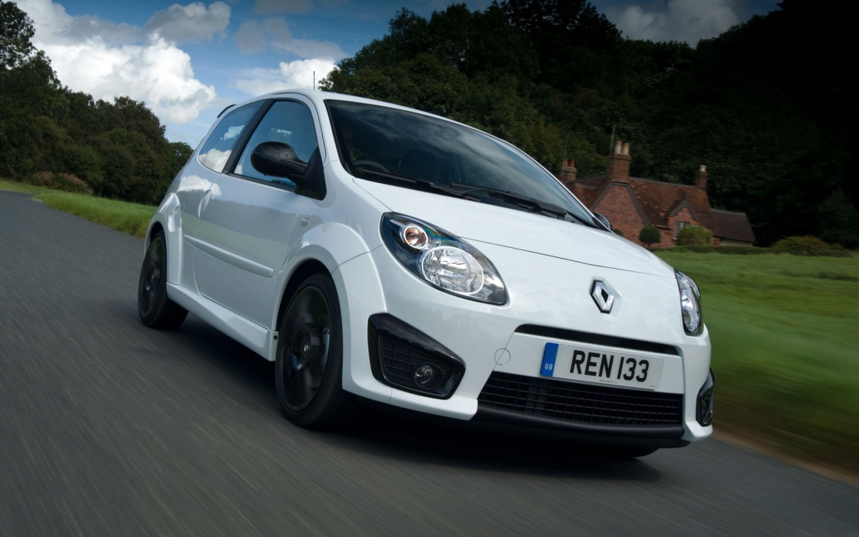 Рено Твинго