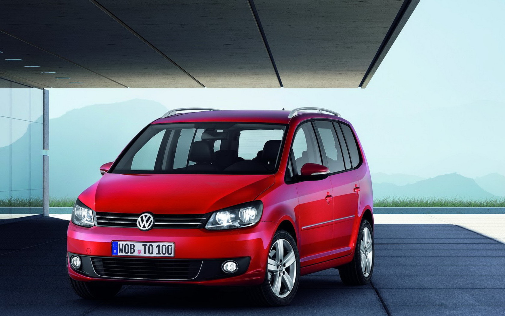 Волксваген  Тоуран