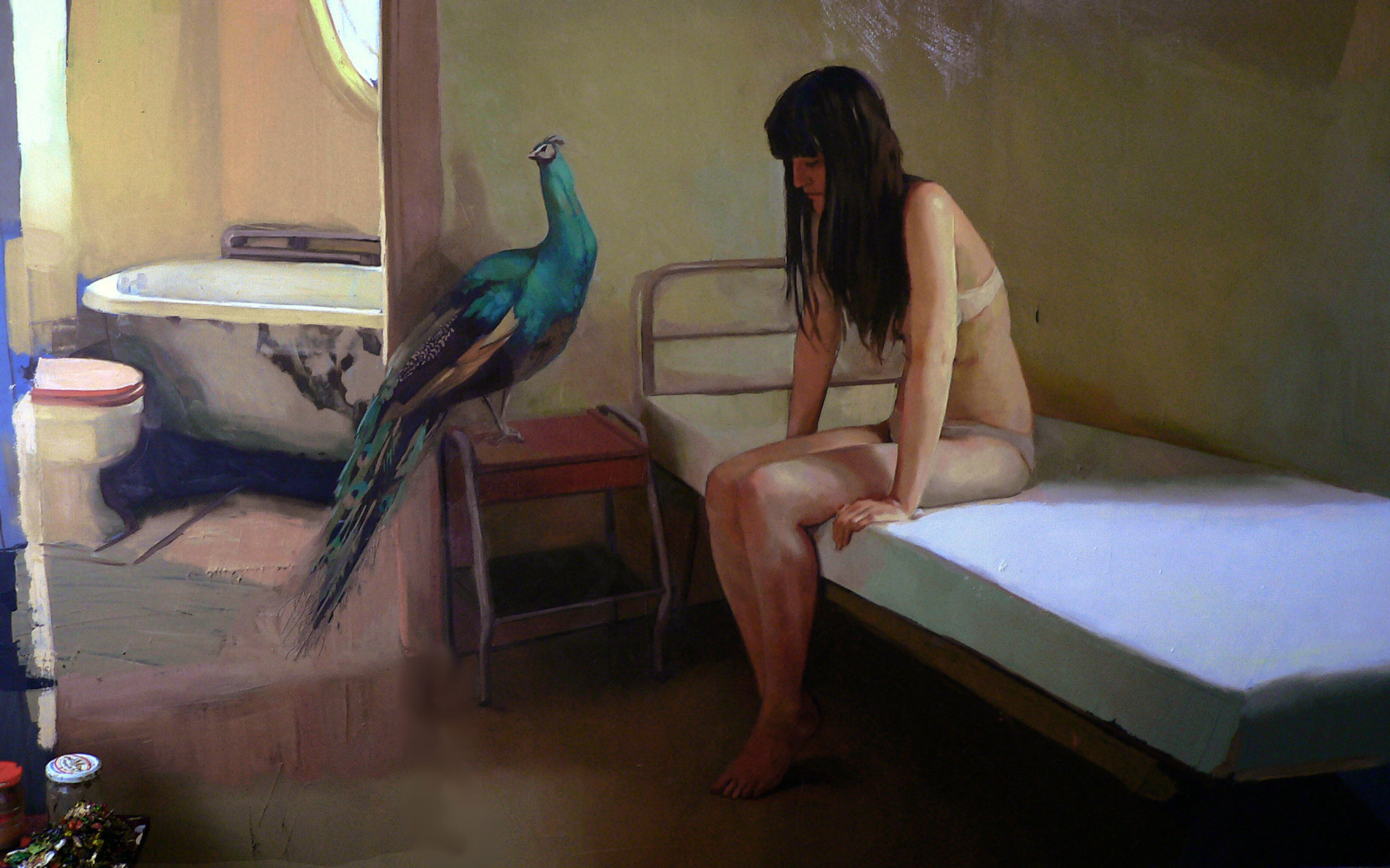 Девушка и павлин