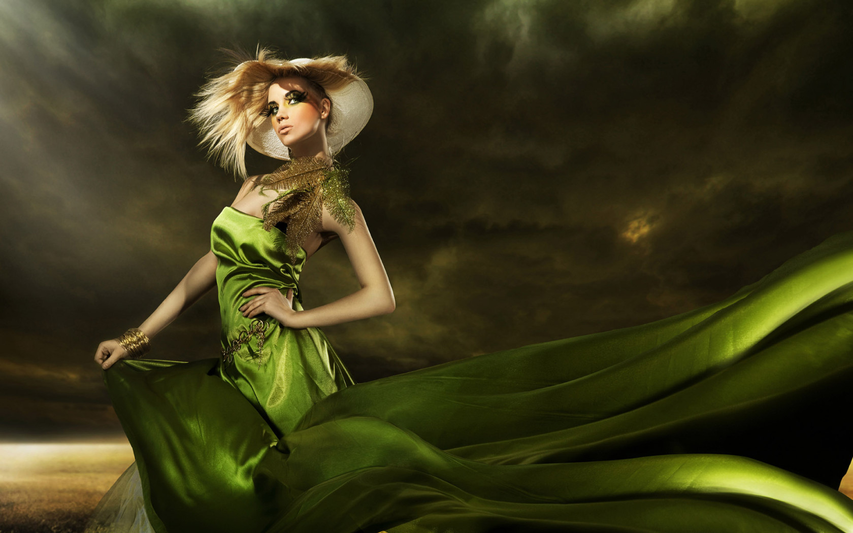 Девушка модница модель