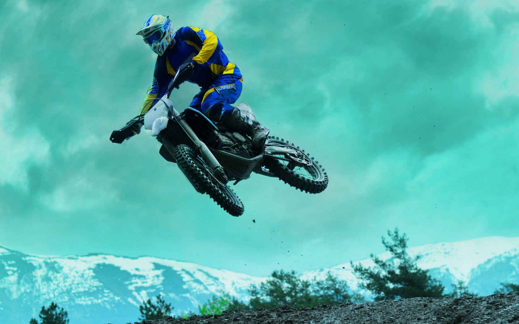 Хьюзаберг FX450 в полете