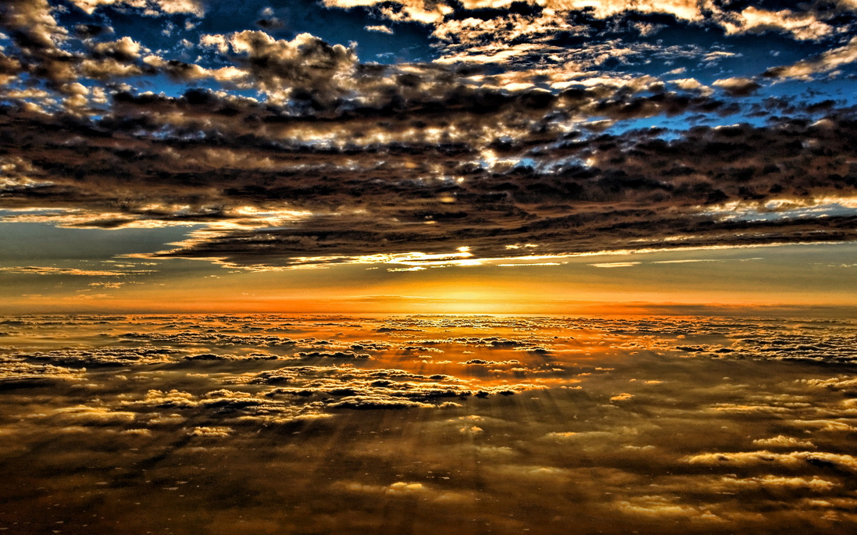 Закат среди небес