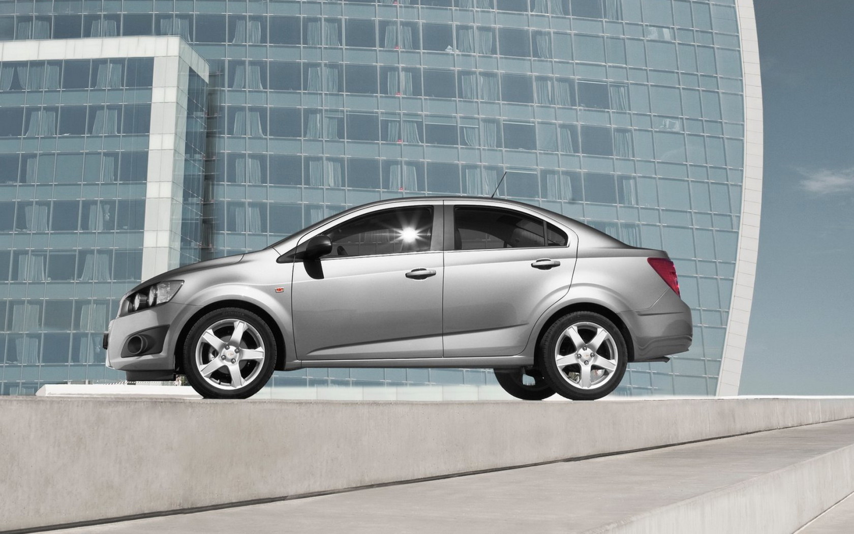 Chevrolet-Aveo Sedan 2012