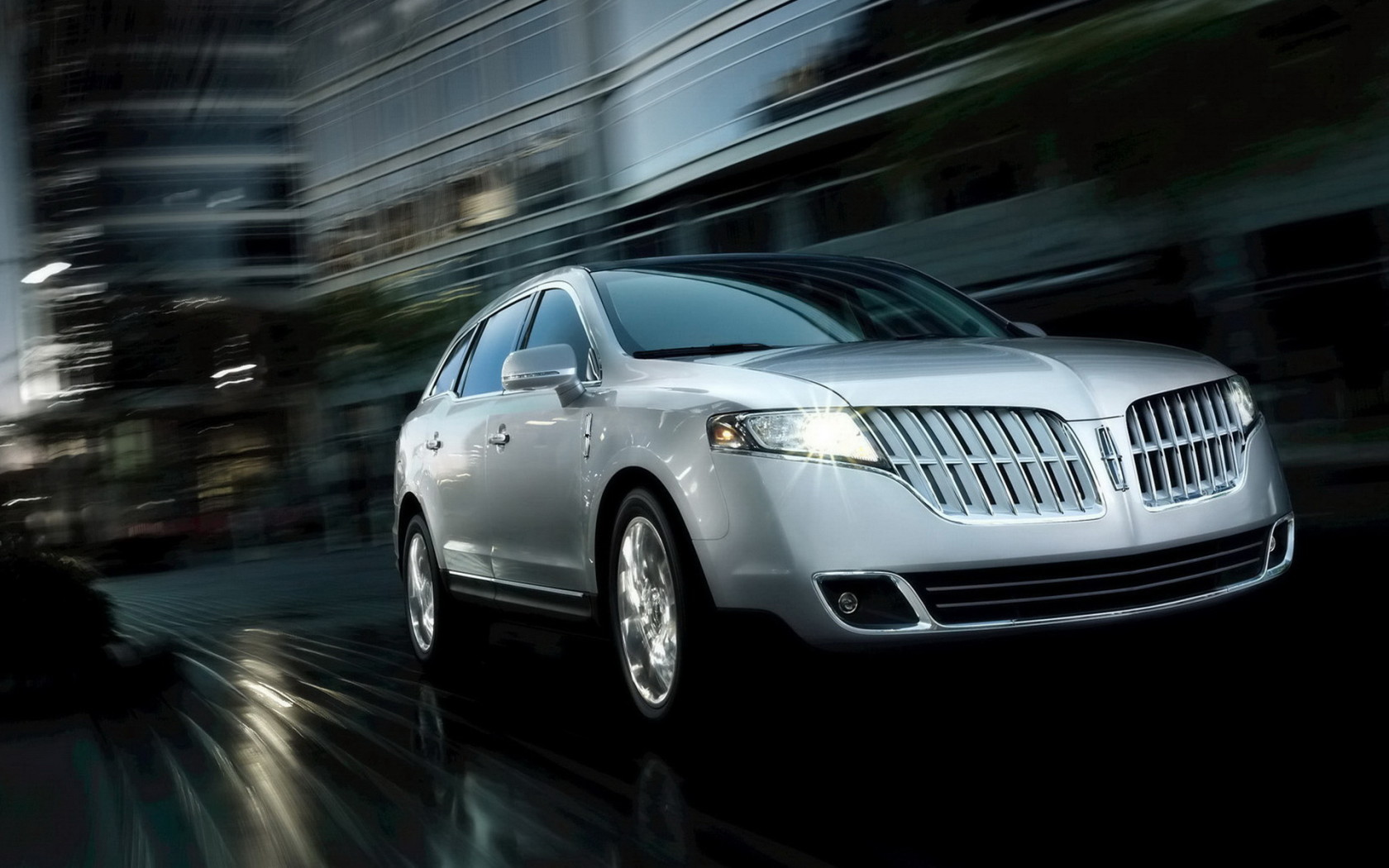 2011-Lincoln-MKT