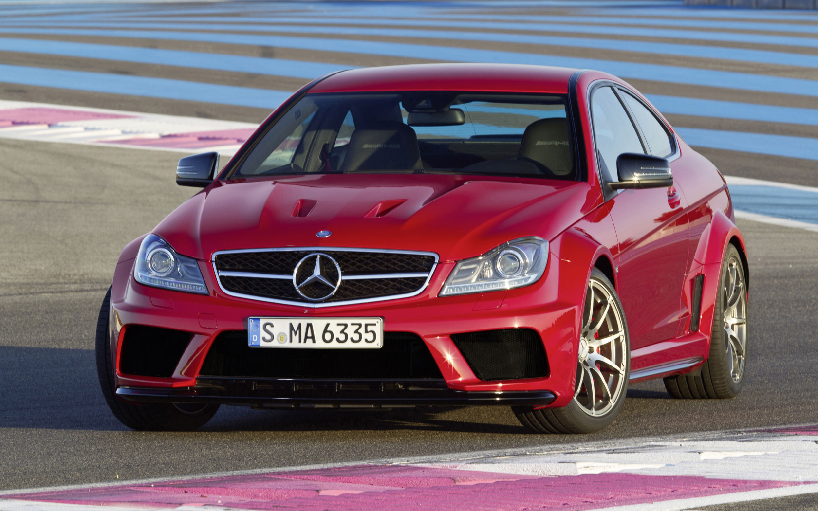 Mercedes-Benz-C-63 Black series