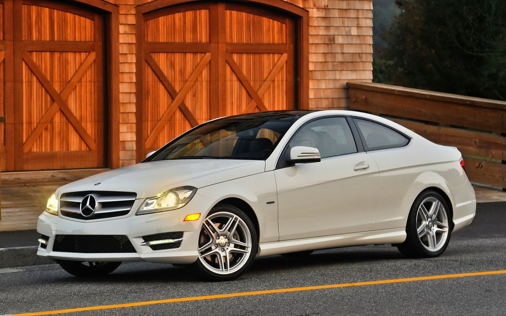 Mercedes-Benz-C-Class Coupe