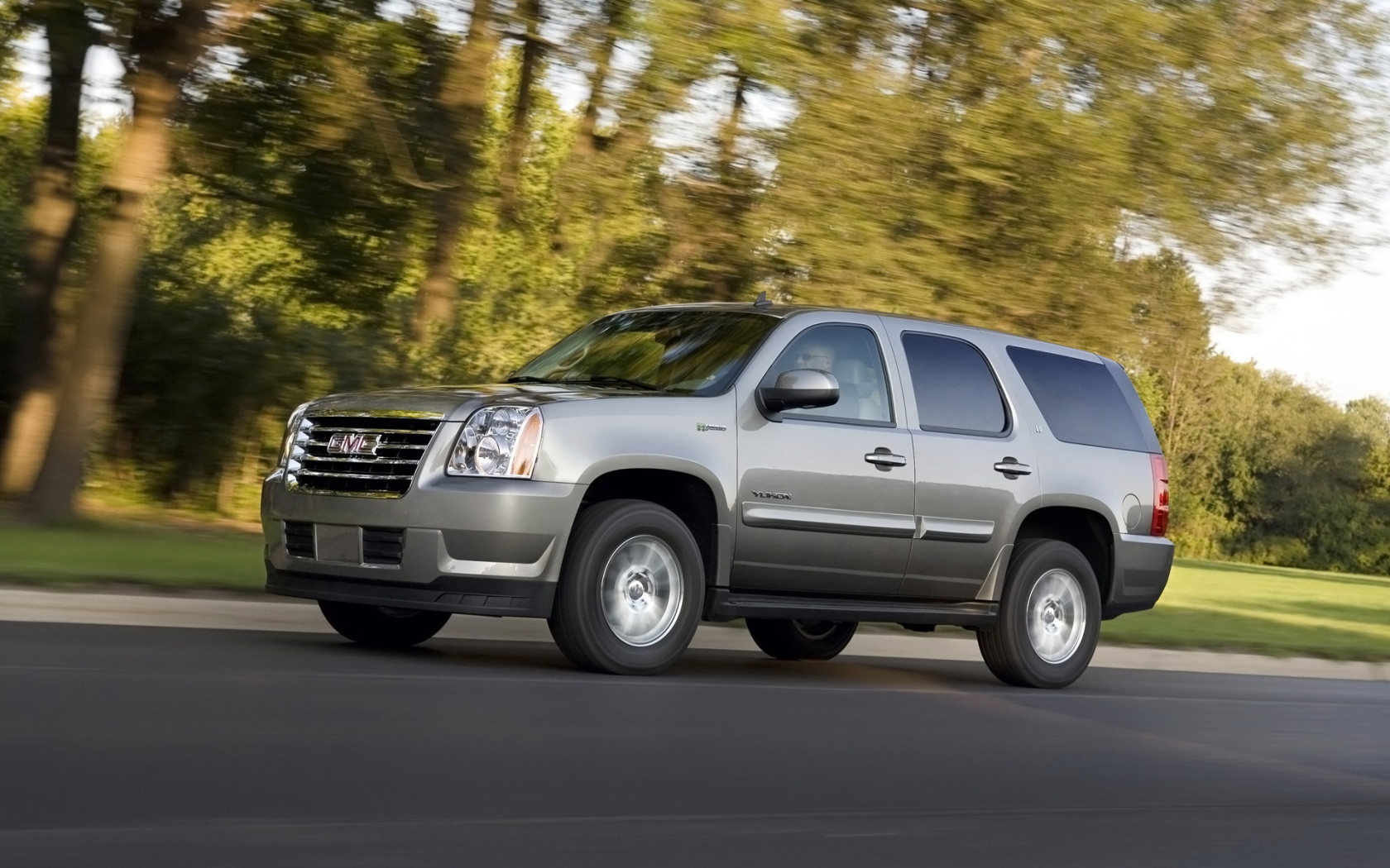 2011-GMC-Yukon-Hybrid