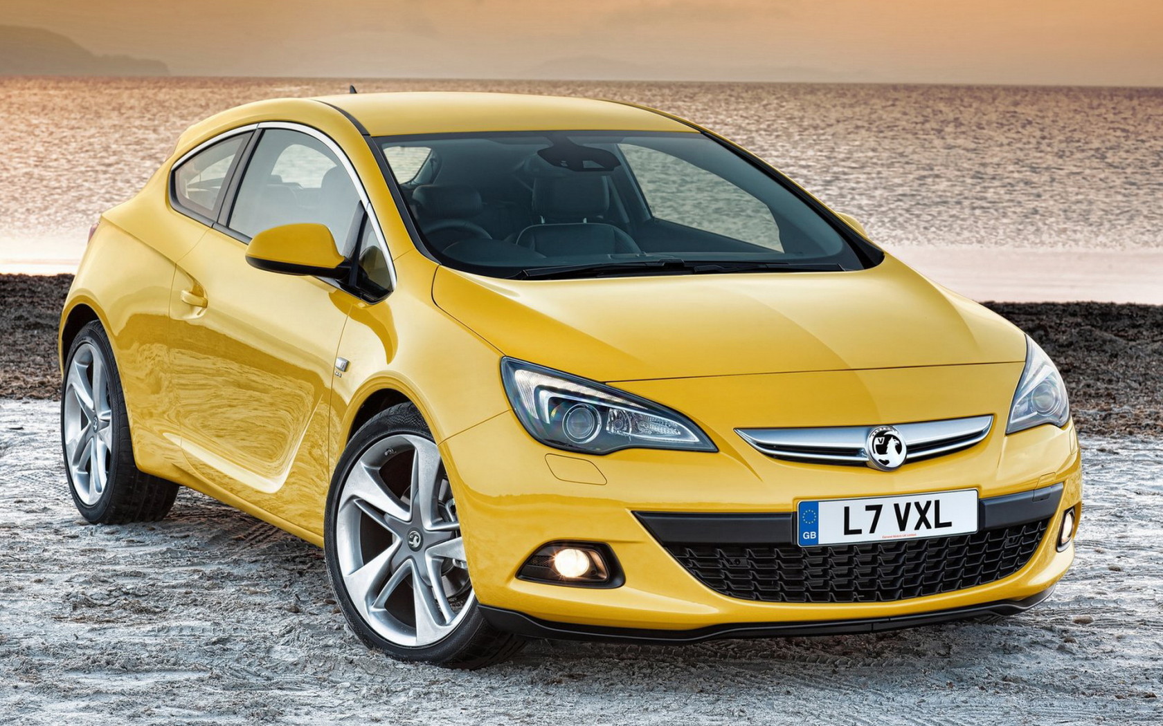 2012 Vauxhall-Astra GTC