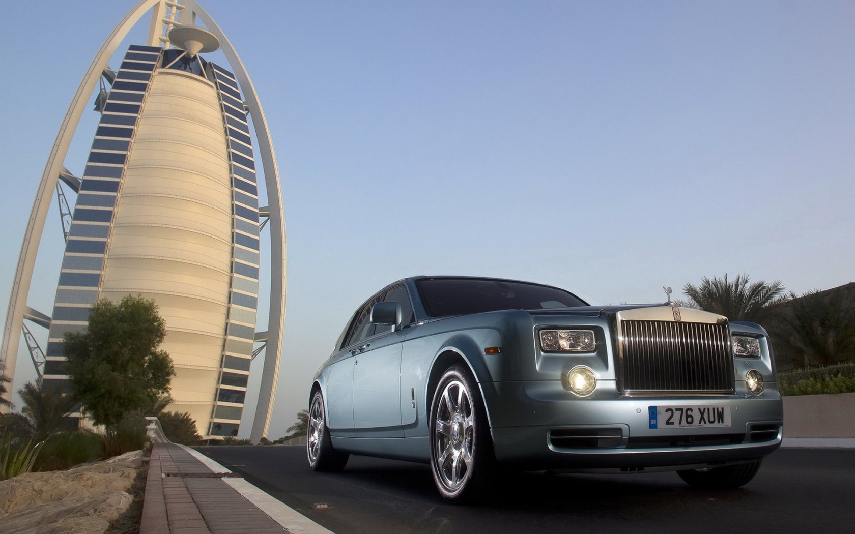 Rolls-Royce-102EX Electric Concept