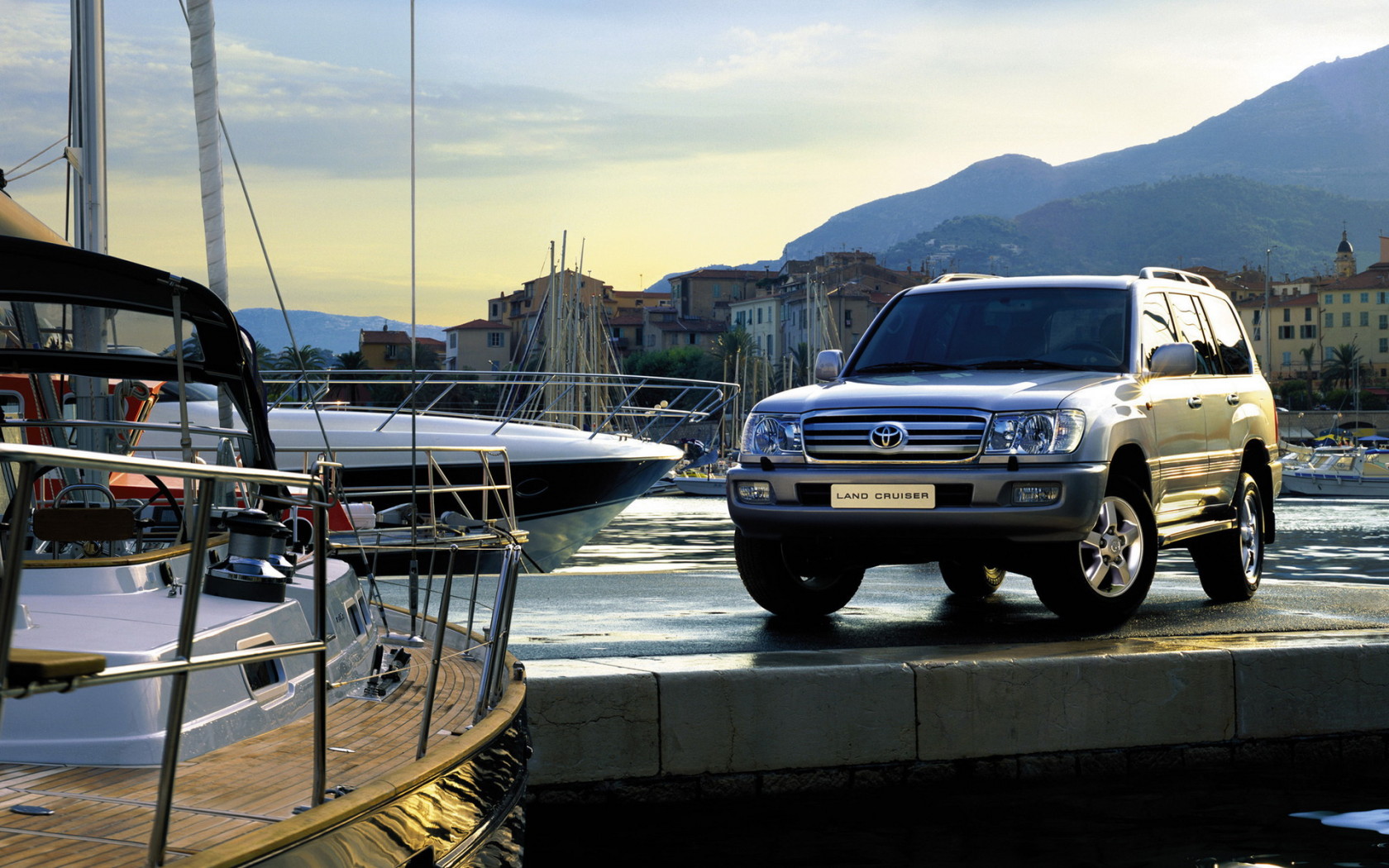 Toyota Land Cruiser 100