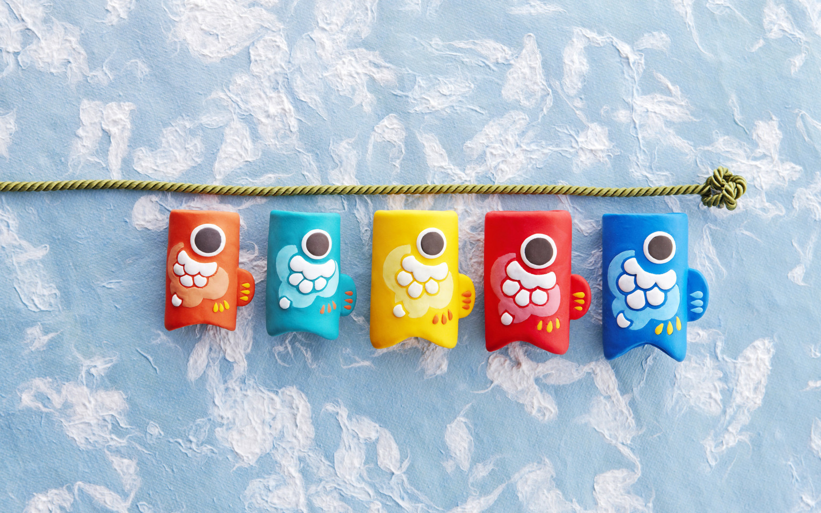 Фигурки на веревочке